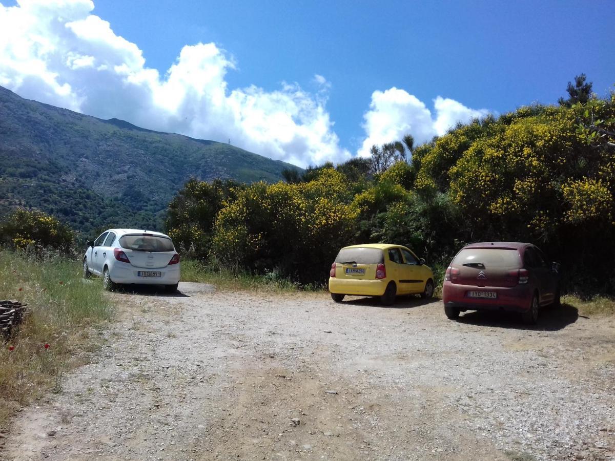 Ikarian Centre - Accommodation & Mountain Hiking Evdilos  Eksteriør bilde