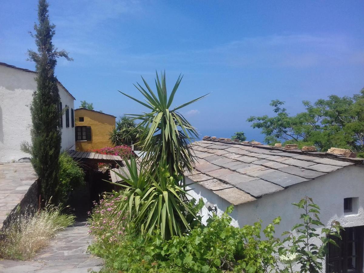 Ikarian Centre - Accommodation & Mountain Hiking Evdilos  Eksteriør bilde