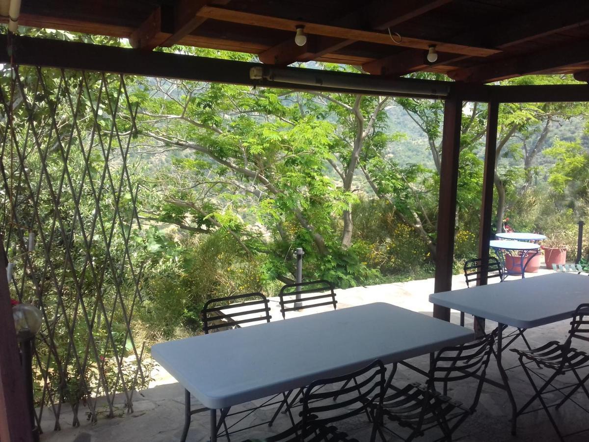 Ikarian Centre - Accommodation & Mountain Hiking Evdilos  Eksteriør bilde